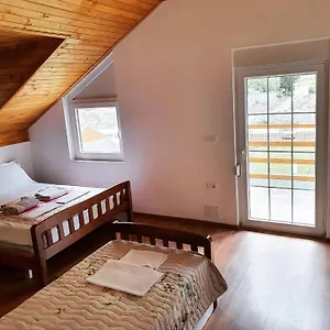 Bujtina Hysa Guest house