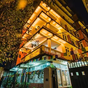 Yambu 3* Катманду